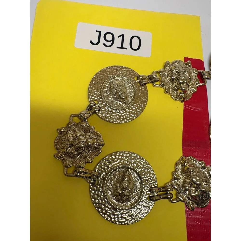 Vintage Gold Tone Lion Head Medallion Chain Belt Necklace Hammered Coin  36in